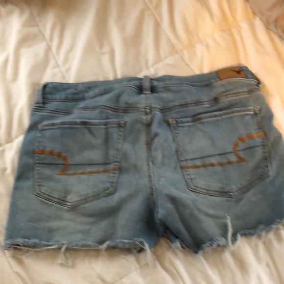 American eagle cut off size 16 - Picture 2 of 3